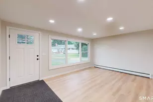 16 Arrow St, Enfield, CT 06082 - Photo 2