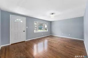 267 Bamford Ave, Waterbury, CT 06708 - Photo 6