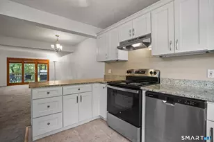 1655 North Colony Rd, Meriden, CT 06450 - Photo 12