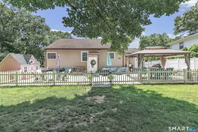 25 North Forest Circle, West Haven, CT 06516 - Photo 38
