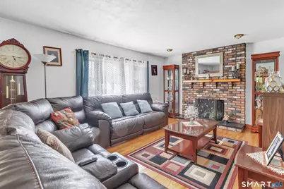 25 North Forest Circle, West Haven, CT 06516 - Photo 6