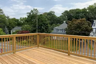 22 Florence St, West Haven, CT 06516 - Photo 2