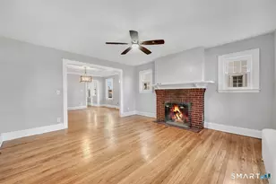 58 Maplewood Ave, West Hartford, CT 06119 - Photo 8