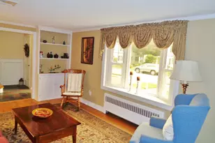 22 Scarborough Rd, Manchester, CT 06040 - Photo 2