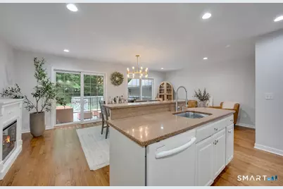 28 Paisley Lane #28, Fairfield, CT 06825 - Photo 12