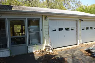 31 Park Avenue Extension, Montville, CT 06382 - Photo 2