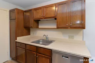 356 Heritage Vlg, Southbury, CT 06488 - Photo 4