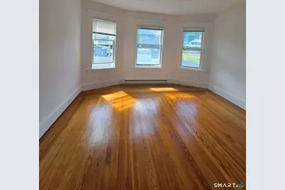 652 Watertown Avenue, Waterbury, CT 06708 - Photo 2