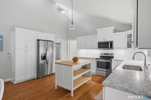21 Hemlock Ln, Avon, CT 06001 - Photo 10