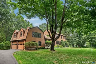 59 Friar Ln, Trumbull, CT 06611 - Photo 2