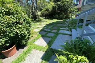 64 Cone St, Hartford, CT 06105 - Photo 6