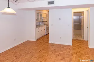 1 Concorde Way, Windsor Locks, CT 06096 - Photo 4