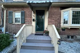 90 Sims St, Bridgeport, CT 06604 - Photo 1