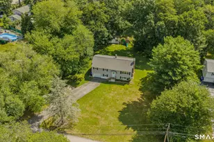 5 Partridge Hollow Rd, Ledyard, CT 06335 - Photo 2