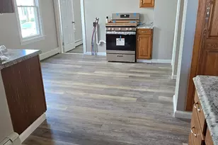 31 Sheffield St, Waterbury, CT 06704 - Photo 2