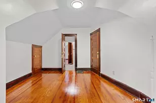 41 Plaza Ave, Waterbury, CT 06710 - Photo 8