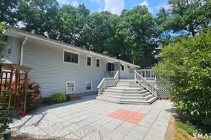 878 Manchester Rd, Glastonbury, CT 06033 - Photo 4