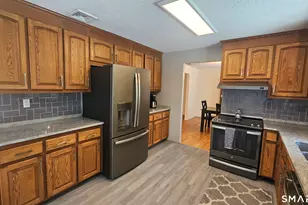 878 Manchester Rd, Glastonbury, CT 06033 - Photo 8