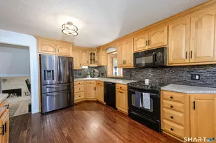 17 Julius Dr, East Haven, CT 06513 - Photo 12