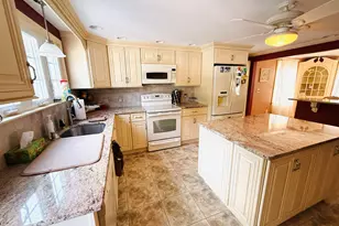 5 Elmer St, New Haven, CT 06512 - Photo 12