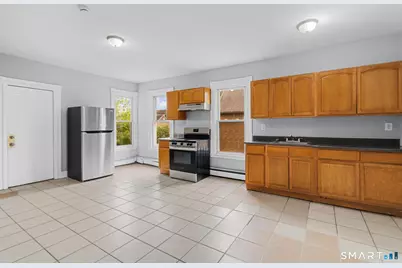 354 Poplar Street #2nd Flr, New Haven, CT 06513 - Photo 2