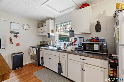 8-10 Depot Road, Groton, CT 06340 - Photo 18