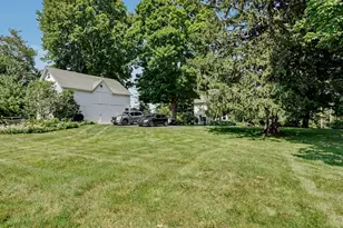 2477 Bronson Rd, Fairfield, CT 06824 - Photo 4
