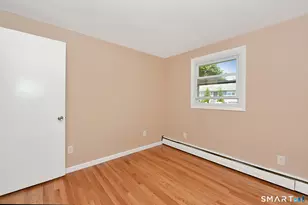 245 Oakwood Dr, Fairfield, CT 06824 - Photo 14