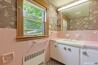 89 Mechanics Street, Putnam, CT 06260 - Photo 8