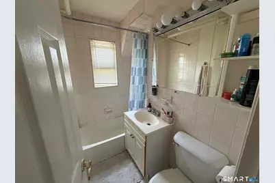 325 North Bishop Avenue #Bld 93 Apt 25, Bridgeport, CT 06610 - Photo 10