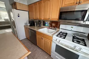 325 N Bishop Ave, Bridgeport, CT 06610 - Photo 6