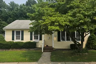 54 Woodrow Ave, Norwich, CT 06360 - Photo 2
