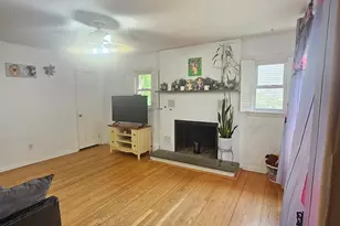 54 Woodrow Ave, Norwich, CT 06360 - Photo 32