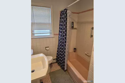 35 Foxon Street, New Haven, CT 06513 - Photo 14