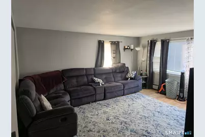 35 Foxon Street, New Haven, CT 06513 - Photo 2