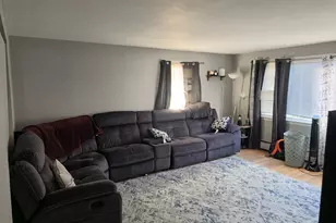 35 Foxon St, New Haven, CT 06513 - Photo 2