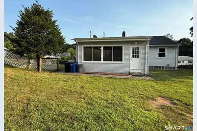 17 Navarro Road, East Haven, CT 06512 - Photo 6