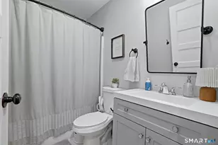 845 Old Colchester Rd, Montville, CT 06370 - Photo 18