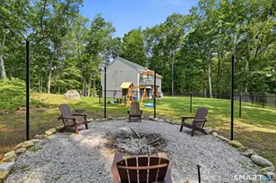 845 Old Colchester Rd, Montville, CT 06370 - Photo 32