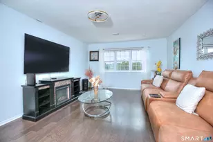 50 Greenhouse Rd, Bridgeport, CT 06606 - Photo 4