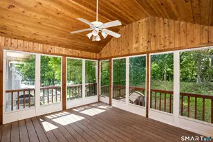 126 Hunters Creek, Shelton, CT 06484 - Photo 6