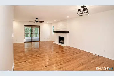 126 Hunters Creek #126, Shelton, CT 06484 - Photo 4