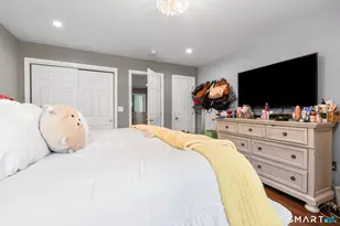 9 Columbus Ave, Greenwich, CT 06830 - Photo 16