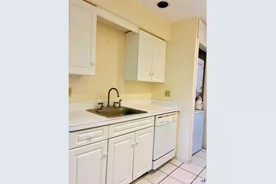 409 Glendale Avenue #C1, Bridgeport, CT 06606 - Photo 6
