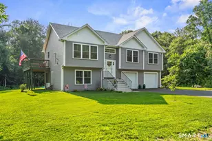 89 Lisbon Rd, Canterbury, CT 06331 - Photo 1