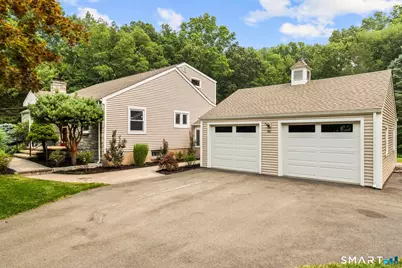 40 Rolling Ridge Road, Orange, CT 06477 - Photo 2