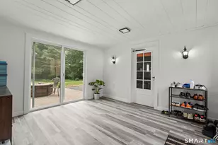 40 Rolling Ridge Rd, Orange, CT 06477 - Photo 4