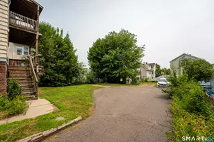92 Fairfield Ave, Hartford, CT 06114 - Photo 24