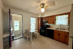 40 Elm St, East Hartford, CT 06108 - Photo 6
