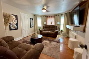 40 Elm St, East Hartford, CT 06108 - Photo 16